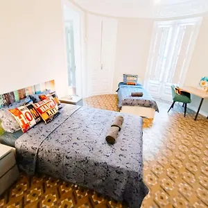 Hostel By Plaza Catalunya, Barcelona