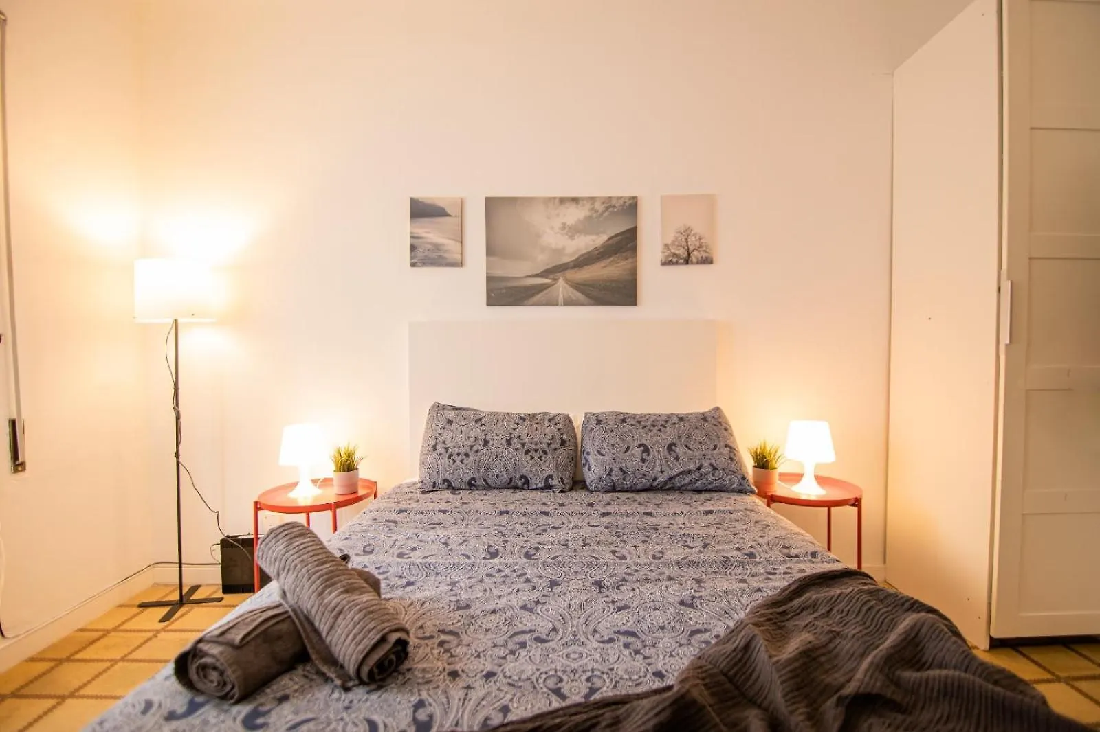 Hostal Blai Albergue Barcelona