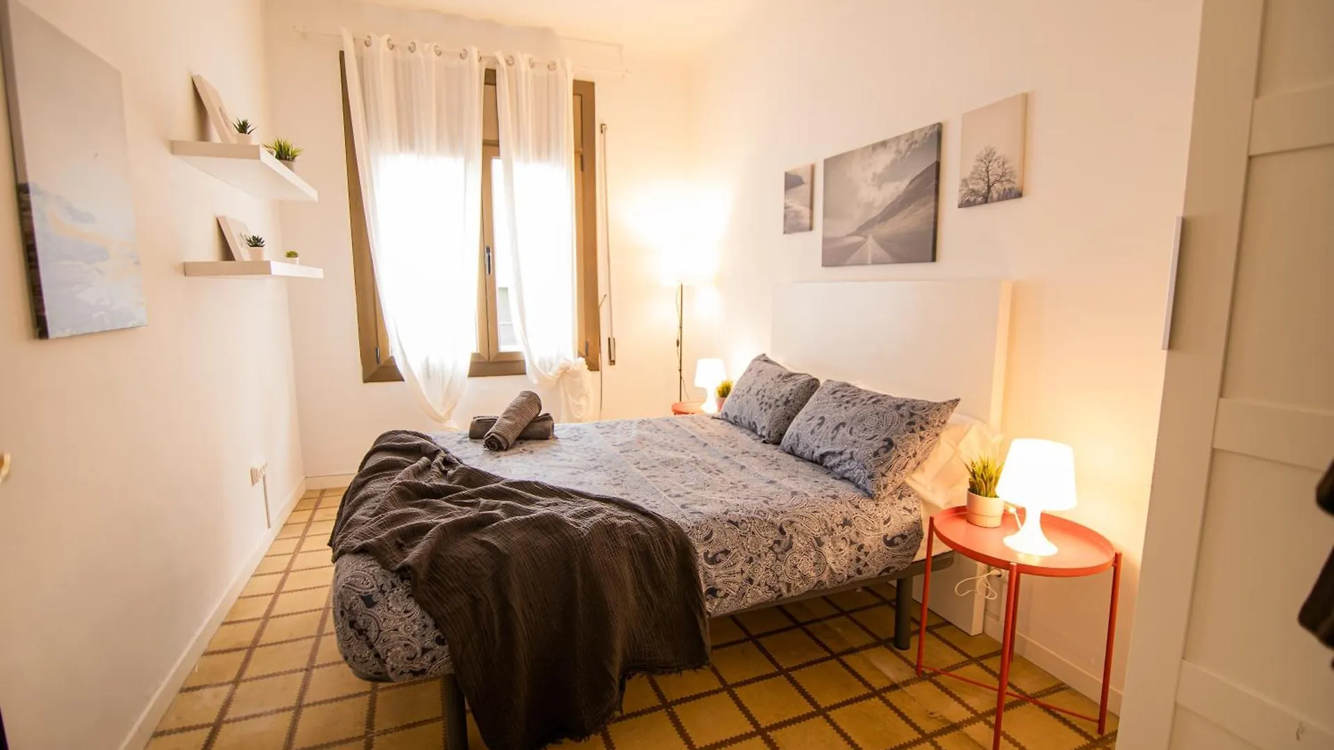 Hostal Blai Albergue Barcelona