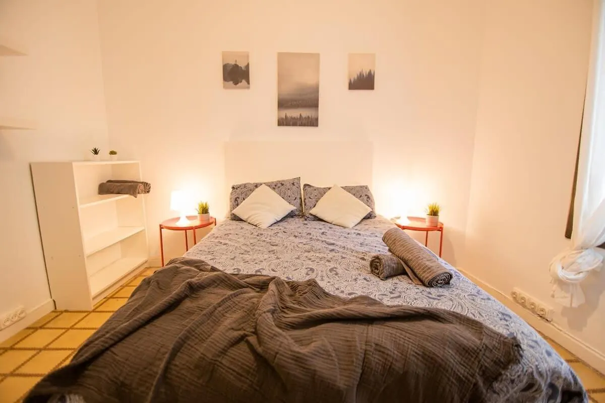 Blai Albergue Barcelona Hostal