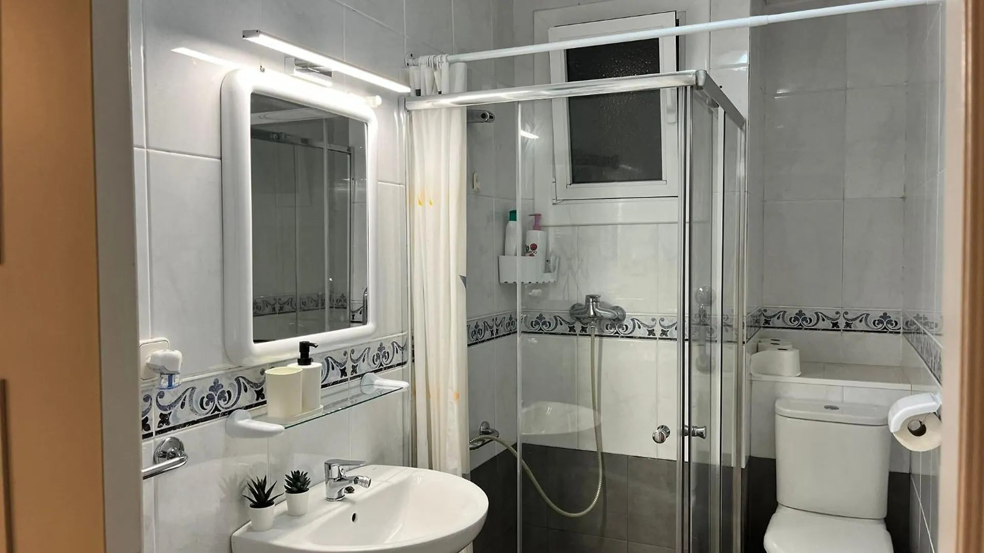 Blai Albergue Barcelona Hostal